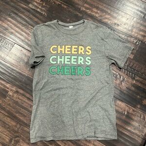Cheers graphic tee
